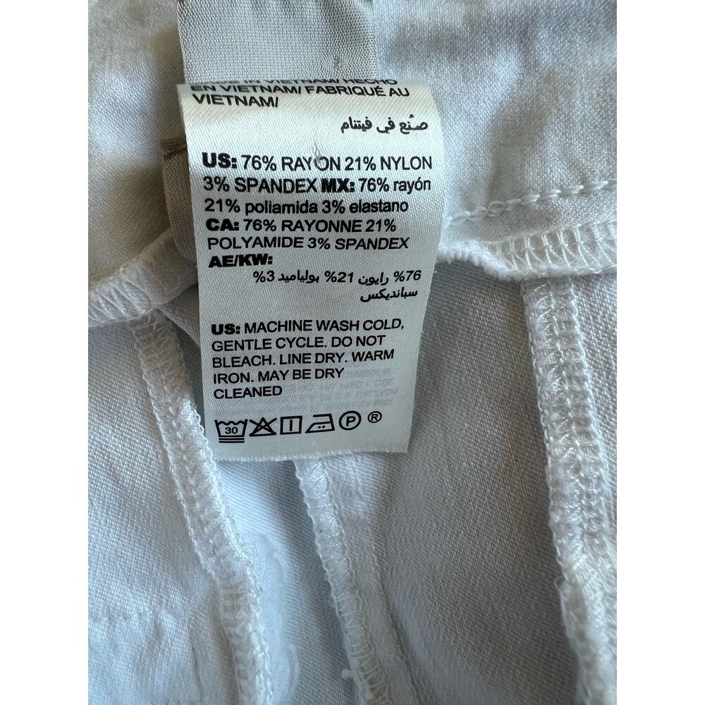 Chico's Brigitte Slimming White Stretchy Straight Leg Slit Ankle Jean Pants 8 1R - Picture 6 of 9